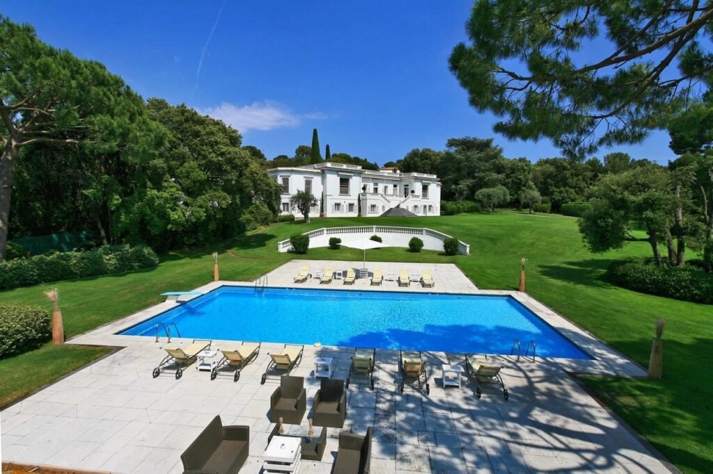 Villa Dilecta - luxury villa rental in Antibes